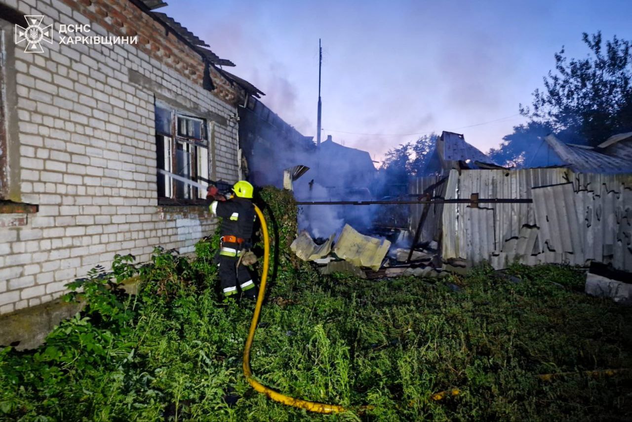 Спалахнула пожежа через дроновий удар окупантів: Новини Харкова